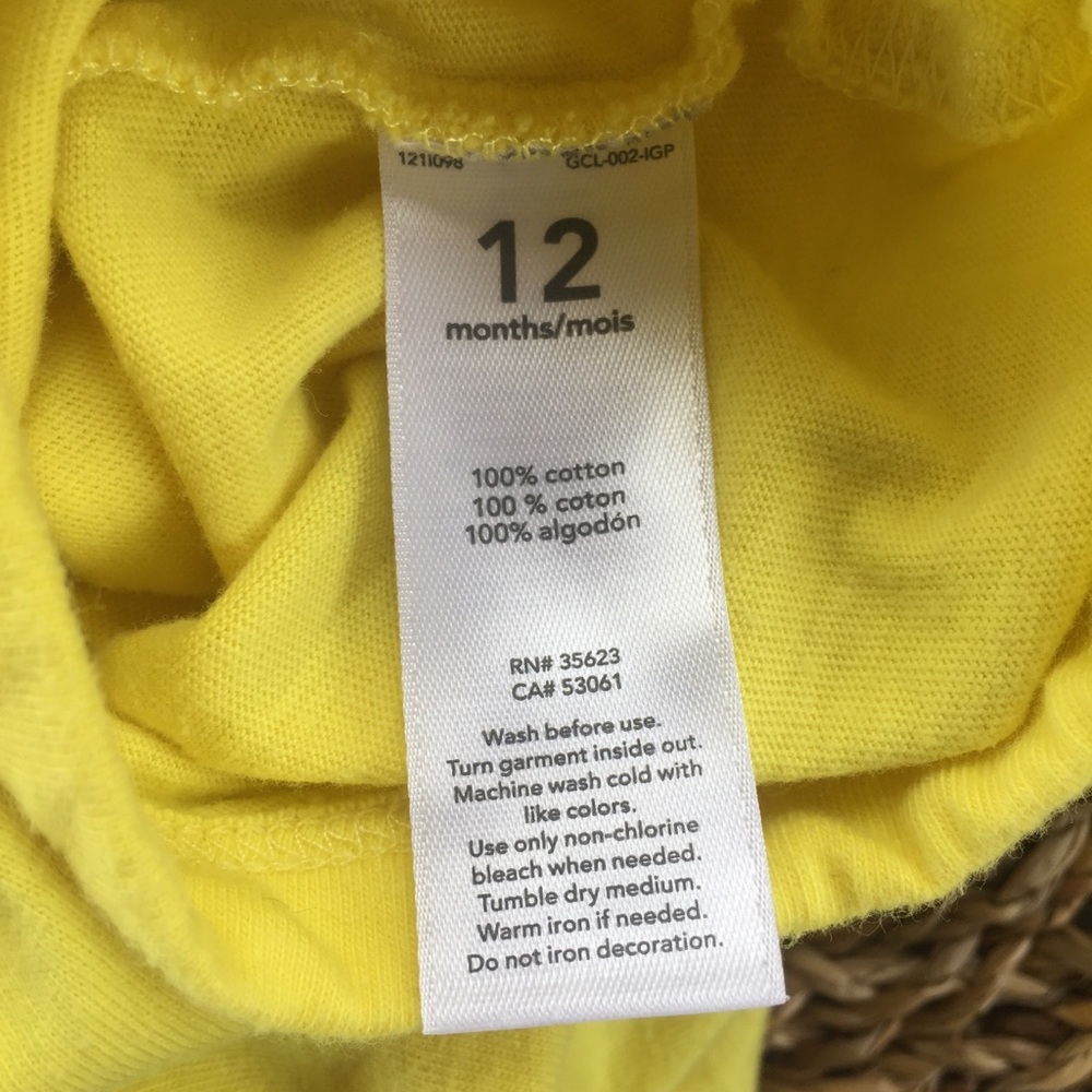 👛[Carter's] Yellow Onesie with Ruffles - Picture 6 of 6